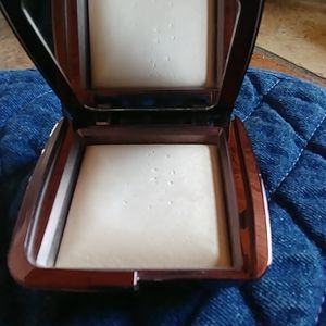 HOURGLASS AMBIENT POWDER-ETHEREAL LIGHT